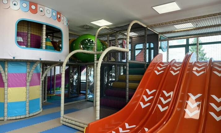 Dětský svět a kavárna Ela Tábor - vše pro dětské řádění!