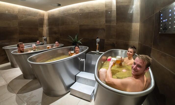 Pivní lázně Monopol Teplice - pivní koupel pro 1 nebo 2 osoby