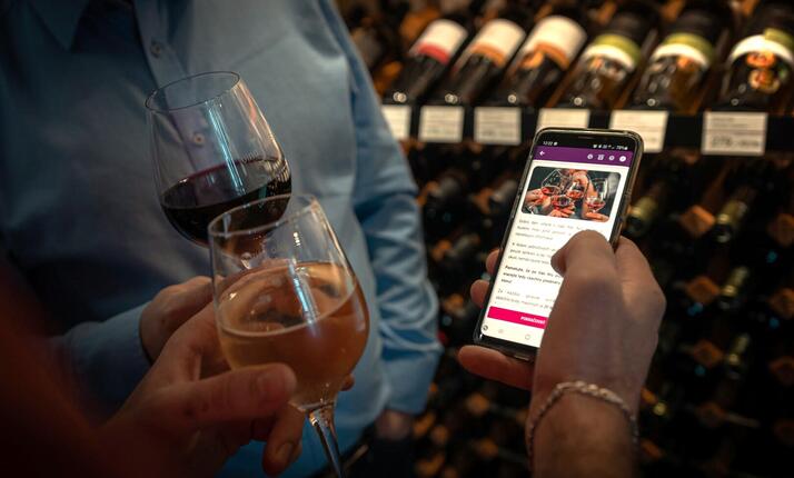 Venkovní hra - Tour de Wine Pardubice: Po kapkách zločinu