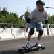 Elektrický longboard od NejlepšíAtrakce.cz - adrenalinová jízda na elektrickém longboardu