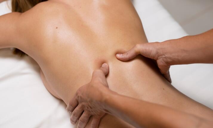 Masáž zad – úleva od napětí a stresu