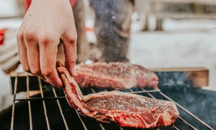 Zážitkový kurz - mistrovská příprava na grilovací sezónu