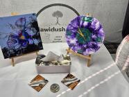 Workshop na bytové doplňky - hodiny na starém vinylu, obraz nebo keramické podtácky