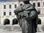 Venkovní šifrovací hra - Příběh na náměstí