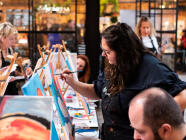 ArtMoment v Brně (Café Morgal) - Malování akrylem v elegantní restauraci se sklenkou v ruce