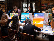 ArtMoment v Praze (Vnitroblock) - Malování akrylem v elegantní restauraci se sklenkou v ruce