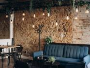 ArtMoment v Ústí nad Labem (PRO.STORY) - Malování akrylem v elegantní restauraci se sklenkou v ruce