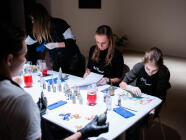 ArtInk v Hradci Králové (NáPLAVKA) - Abstraktní malování lihovou tuší s třpytivými pigmenty