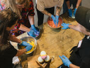 BathArt v Praze (Vnitroblock) - Výroba koupelových bomb a abstraktních obrazů