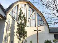 Venkovní hra - Kufr spadlý z nebe