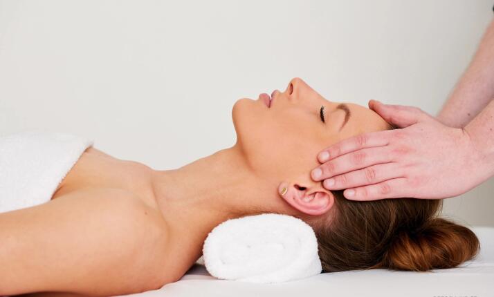 Anti-stress head and neck massage