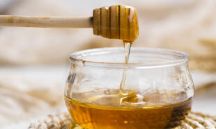 Honey detox massage