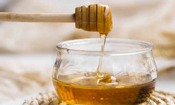 Honey detox massage