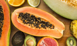 Tropical fruit scented bath