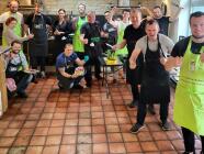 Kurz „Chucka Norrisa“ steaky a ostrý nůž se slevou 200 Kč!