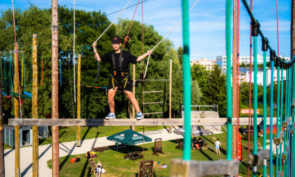 Lanové centrum - neomezené lezení a Velká adrenalinová houpačka