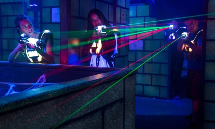 Mercuria Laser Game Pankrác - jedna aréna a tisíc světel